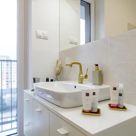 Golden Moon Apartament