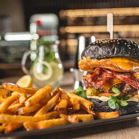 Apartment Golden Moon Bratislava