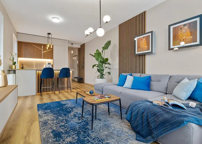 Golden Moon * Bratislava