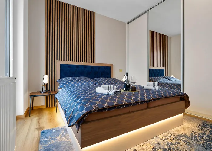 Golden Moon Appartement *