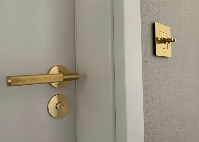 Golden Moon Appartement *