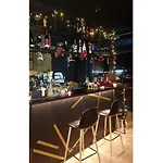 Golden Moon Апартаменты
